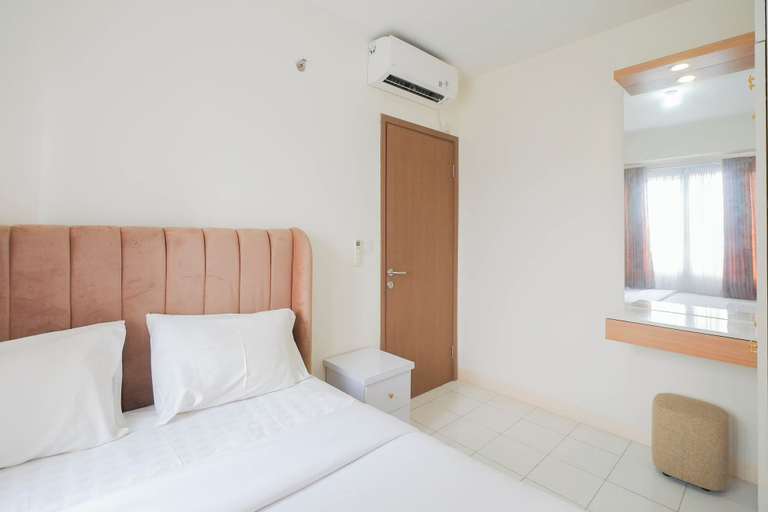Bedroom 3, Cozy and Simply Look 2BR Podomoro Golf View Apartment, Bogor