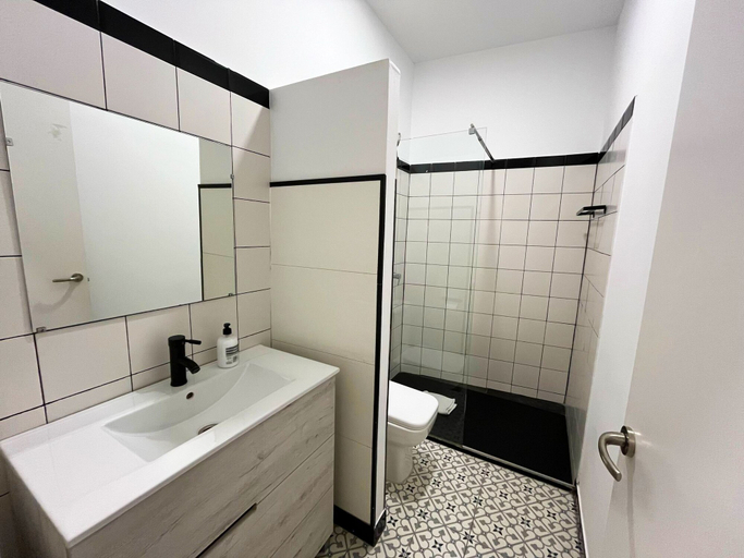 Bathroom 3, Montera Center Madrid, Madrid