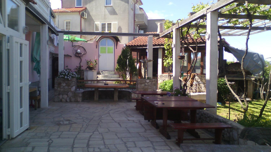 Food & Drinks, Apartment Nives, Mali Lošinj