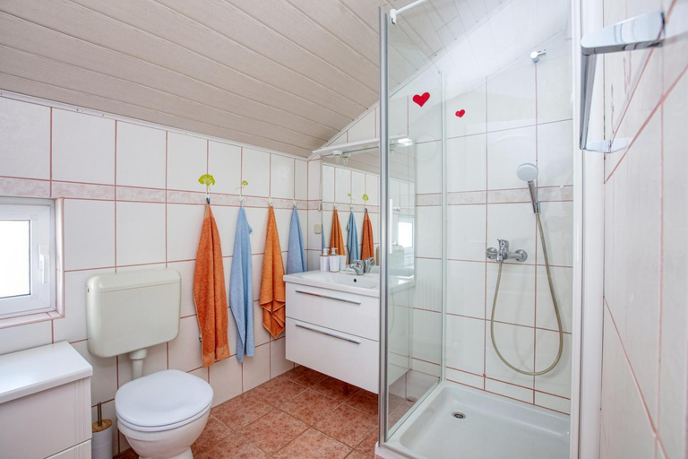 Bathroom 2, Apartments with parking space Pirovac, Sibenik - 20011, Pirovac