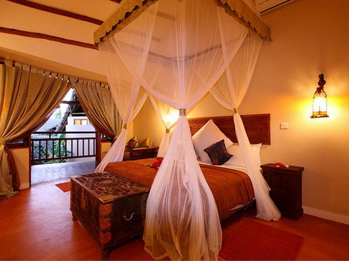 Bedroom 3, Kena Beach Hotel, Kaskazini 'A'