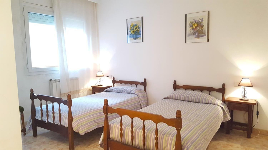 Room 3, Maria Pl in Calella de Palafrugell, Girona
