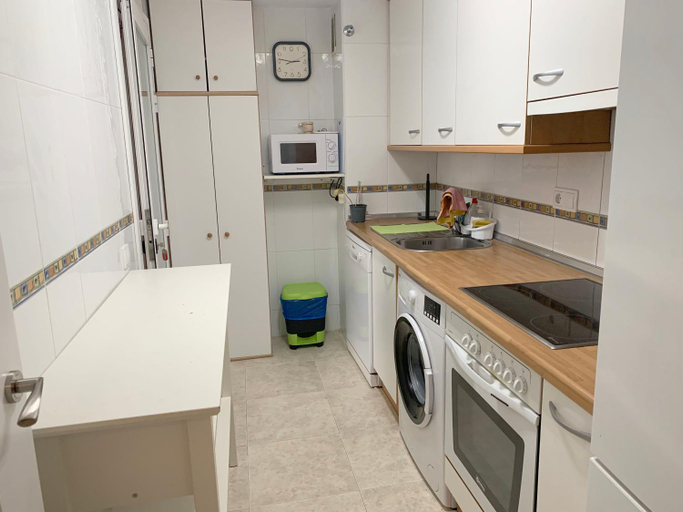 Others 4, Room in Apartment - Apartment for 4-5 people 70 m from the beach, Tarragona