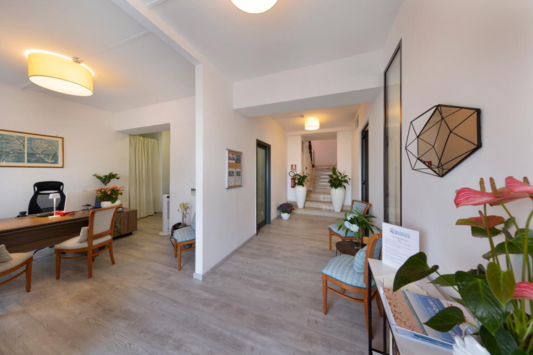 Public Area 3, Sea Breeze Residence, Napoli