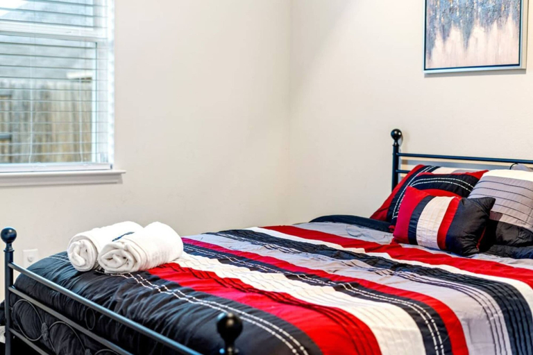 Room 4, Spacious One-level Home - Calm Neighborhood Yard, Tarrant