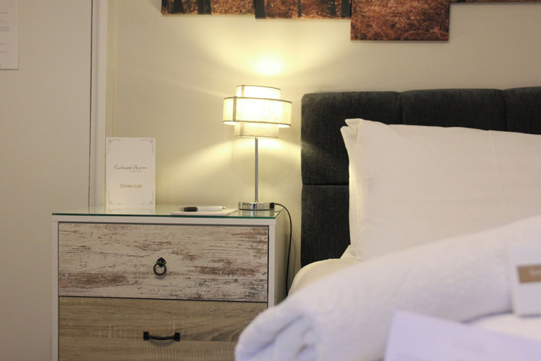 Bedroom 4, Eastwood Park Country House, South Gloucestershire