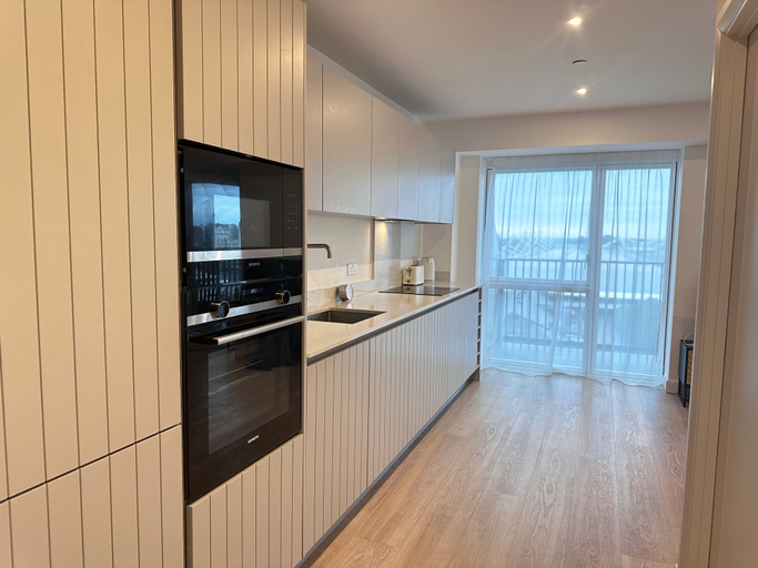 Private kitchen 5, Excel London Gateway Apartments, London