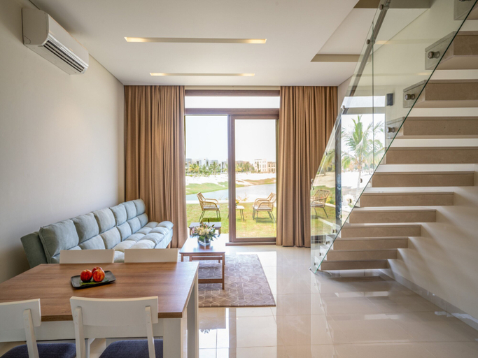 Room 4, Elegant Lagoon View With Balcony, Taqah