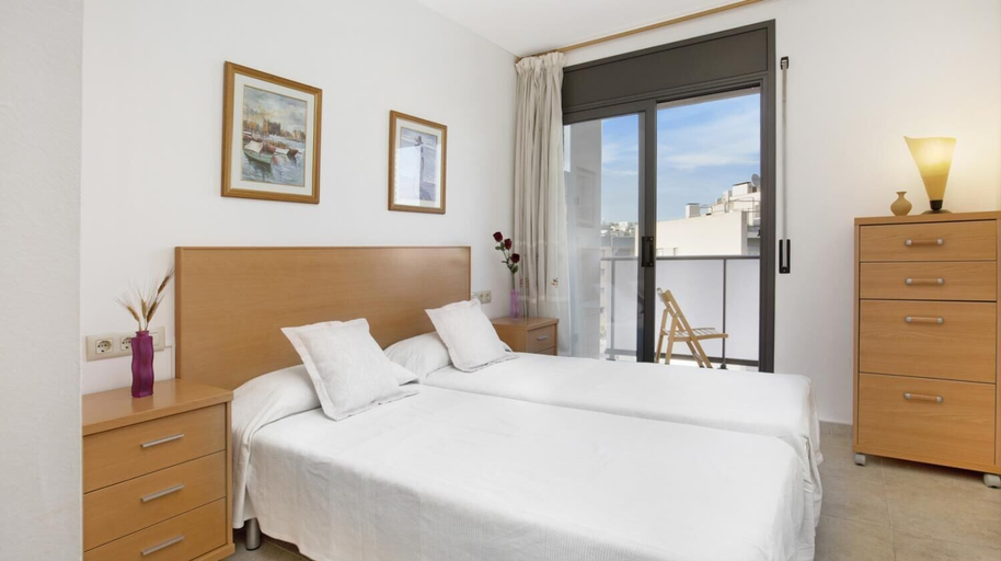Room 4, Kistars in Lloret de Mar, Girona