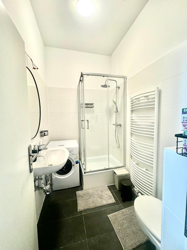 Bathroom 3, RED STONE Apartments Central Berlin, Berlin