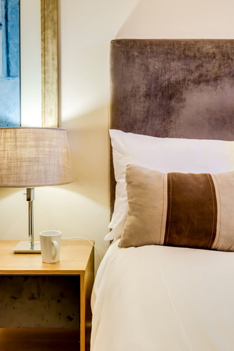Room 2, Camps Bay 4BR w Pool and Sea Views Atlantic Gem, City of Cape Town