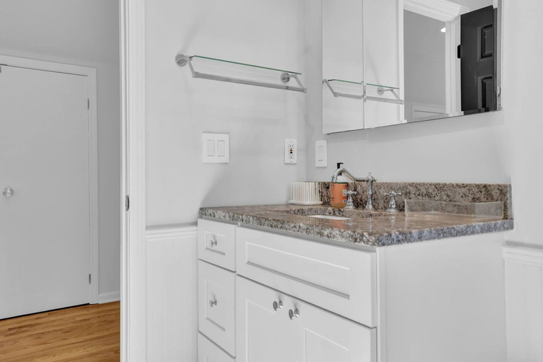 Room 5, Chamblee Retreat 3BR Home w Spacious Porch, DeKalb