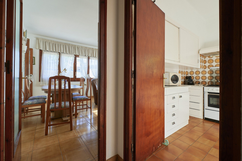 Room 3, Masso in Llafranc With 3 Bedrooms and 1 Bathrooms, Girona