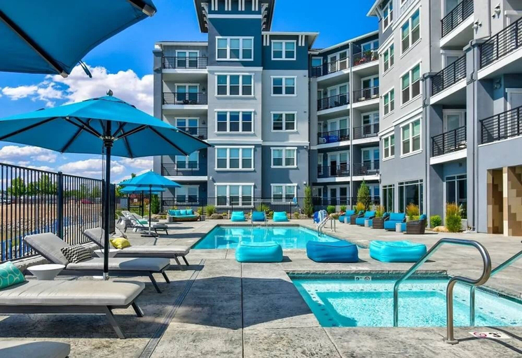 Room 5, Amazing Water View w Jacuzzi Sky Lounge, Washoe