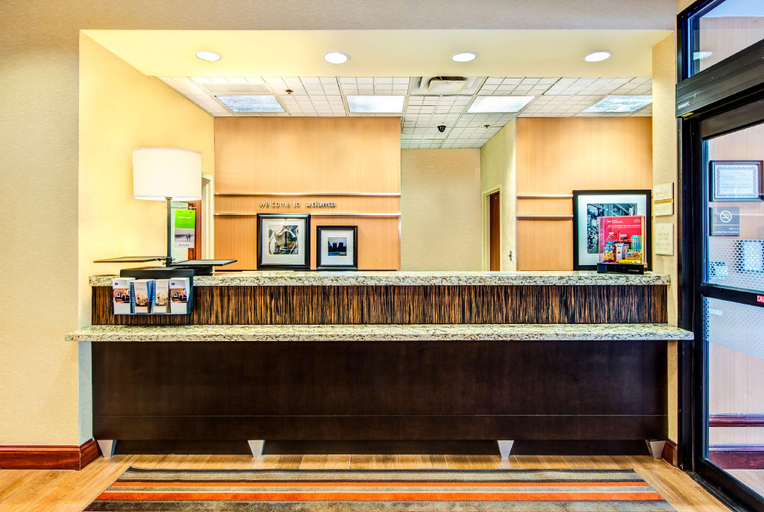 Public Area 3, Hampton Inn & Suites Atlanta Galleria, Cobb