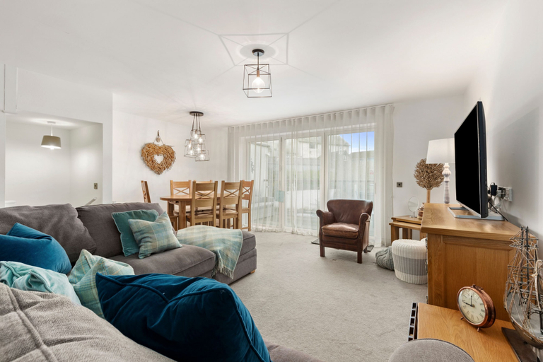 Room 2, Maes-y-berllan - Close to Village and Beach, Pembrokeshire