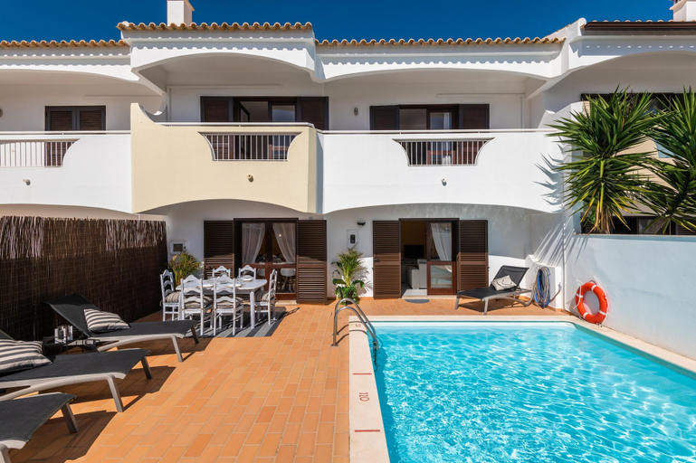 Room 4, Villa Ncora V3 Gal - 500m From the Beach, Albufeira