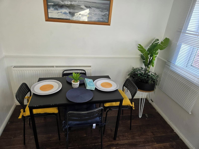 Dining 4, West Winds Featherstone in Wolverhampton, Staffordshire