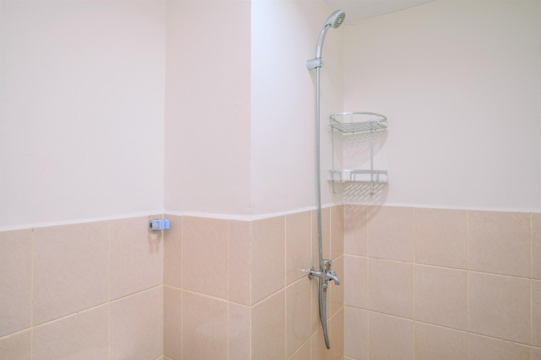 Bathroom 3, Cozy Designed 2BR at Podomoro Golf View Apartment, Bogor