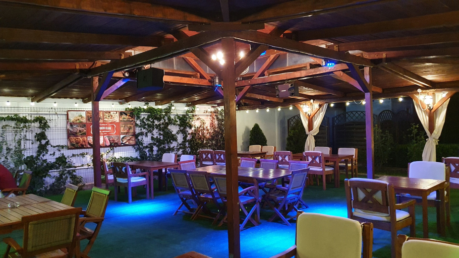 Food & Drinks 4, Hotel GARDEN Club, Brasov