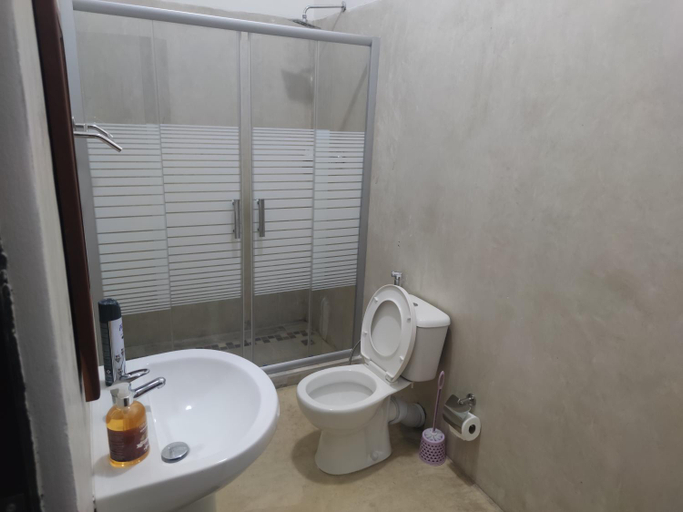 Bathroom 2, Nyumbani, Vilanculos