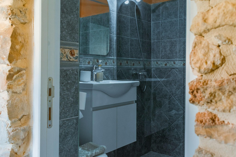 Bathroom, Villa Oliva Sleeps 8 With Gym