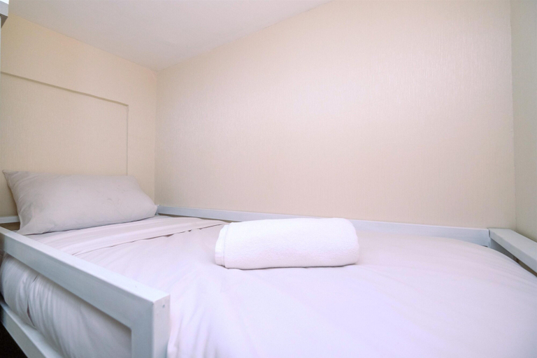 Bedroom 4, Simply Look and Tidy 2BR at Podomoro Golf View Apartment, Bogor