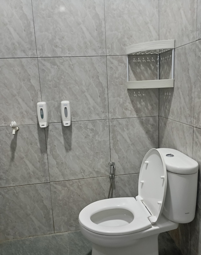 Bathroom 9