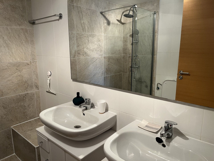 Bathroom 4, Extended Frontline Ground Floor Apartment, Murcia