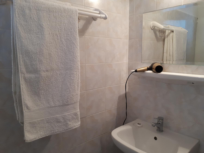 Bathroom 5, Hotel Paradisos Oia, South Aegean