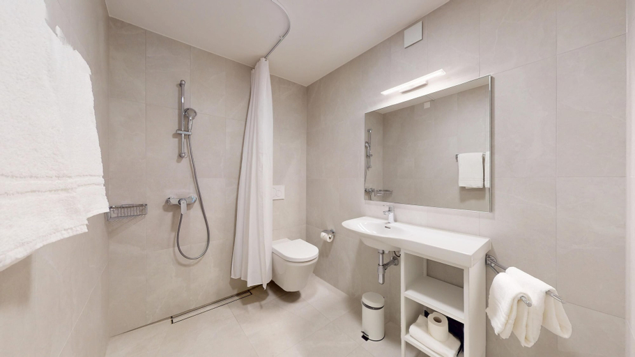 Bathroom 5, Nonanteneuf Genève Étang, Genève