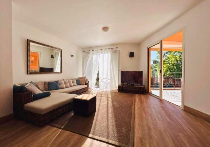 Bedroom, Scenic Riverfront 2 Bedroom Villa in Port Chambly