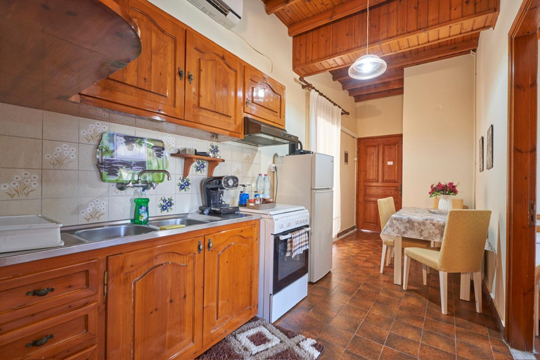 5, Psarras apartments, Ionian Islands
