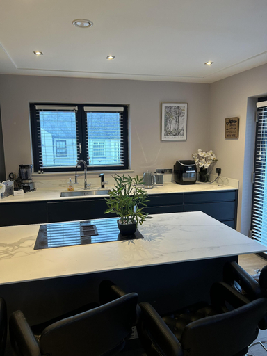 Interior 5, Croke Park, 3-beds ,1 Pullout bed , Sleeps 8, Dublin