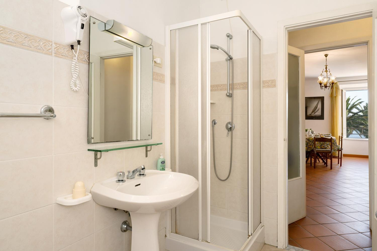 Bedroom 2, Appartamento Celsi, Genova