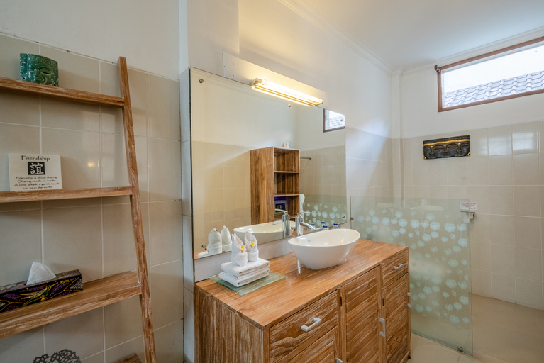 Bathroom 4, Villa Alleira Seminyak, Badung