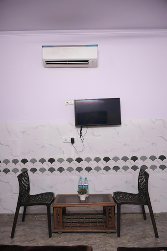 Others 4, Surya inn, Delhi