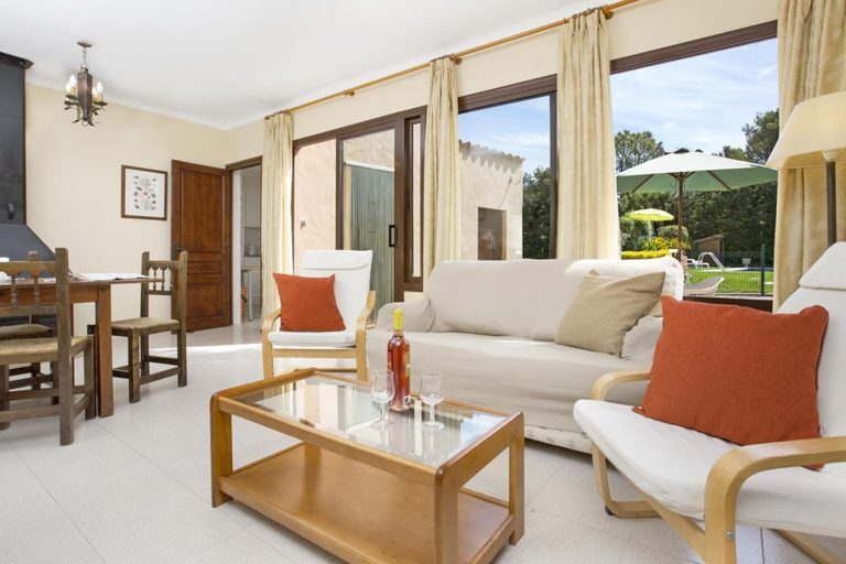 Room 2, Tres Pins 1 in Lloret de Mar, Girona