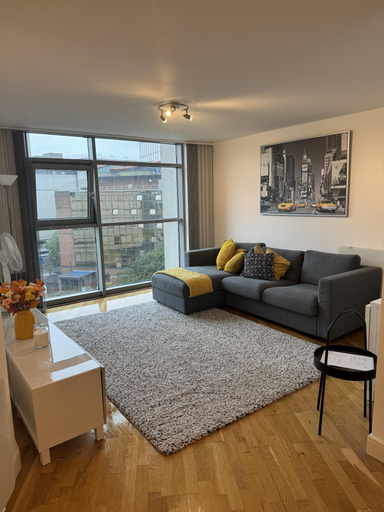 Others 4, Bute Terrace Apartment - Cardiff City Center, Cardiff