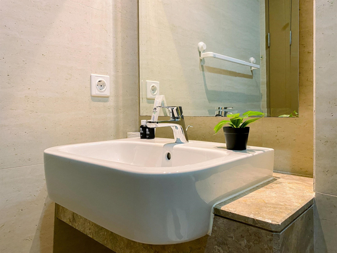 Bathroom 3, Best View and Comfy Studio at Gold Coast Apartment, North Jakarta