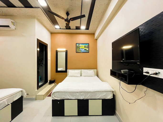 Others 5, Hotel Pragati Heights, Mathura