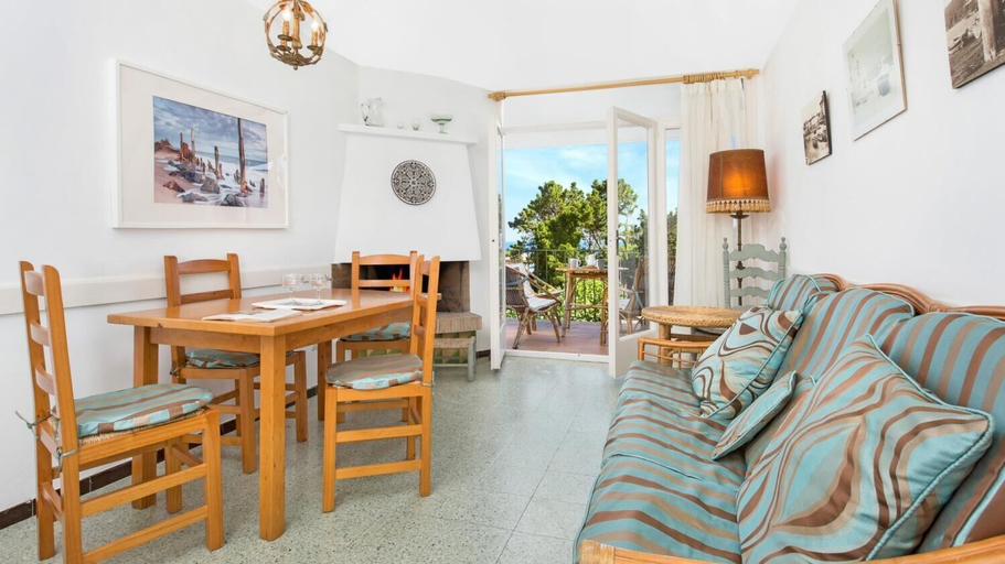 Room 2, Canadell 1 in Calella de Palafrugell, Girona