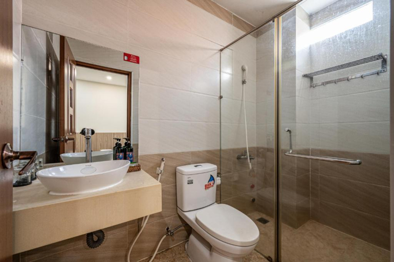 Bathroom 3, Cozrum - Love Hotel Tran Binh Trong, Bình Thạnh