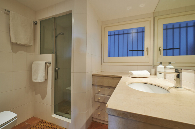 Room 5, Cliper L1 in Llafranc, Girona