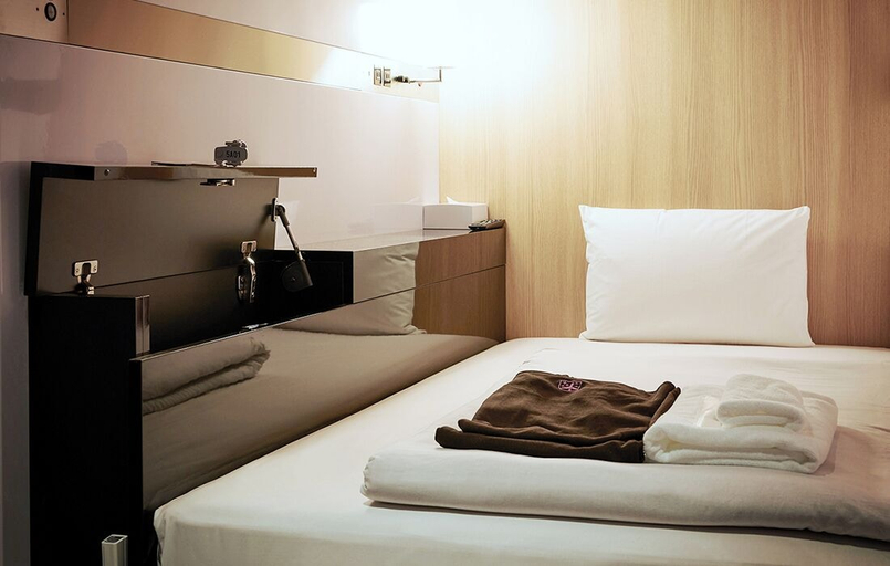 Bedroom 3, FIRST CABIN INTERNATIONAL HAWAII, Honolulu