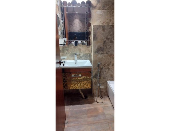 Bathroom, CENNET - The Boutique Hotel, Prayagraj, Kaushambi