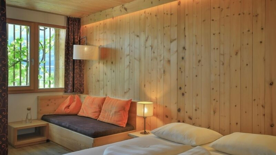Bedroom 2, Biohotel theiner's garten, Bolzano