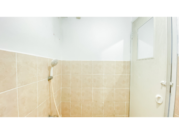 Bathroom, Stunning and Comfy Studio at Green Bay Pluit Apartment By Travelio, Jakarta Utara