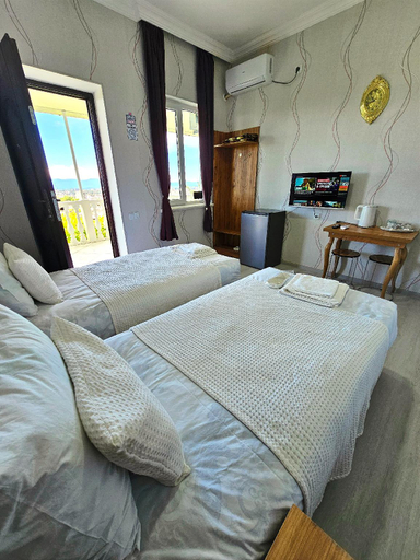 Bedroom, HILLTOP Kutaisi, Tkibuli