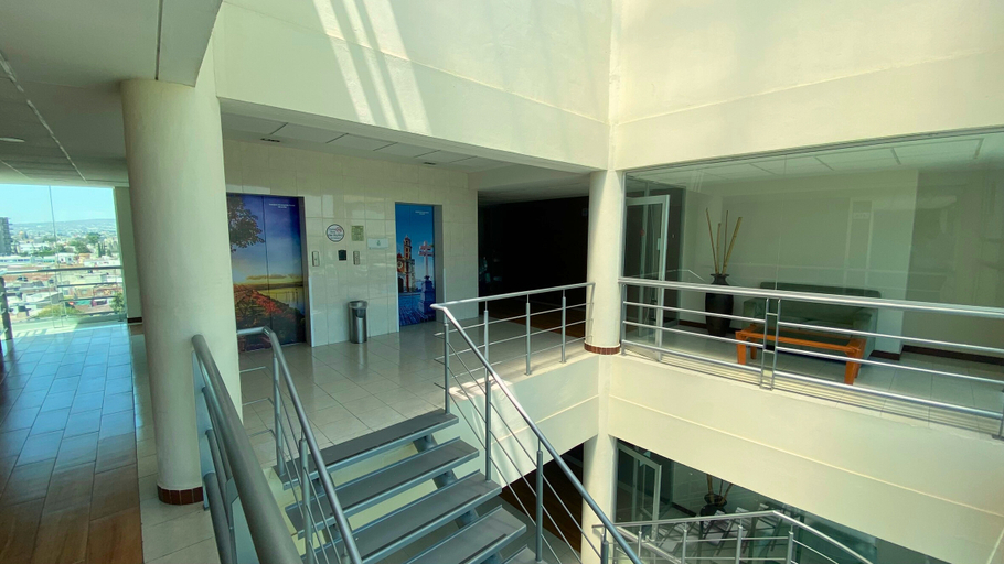 Public Area 2, Enterprise Inn Poliforum, León